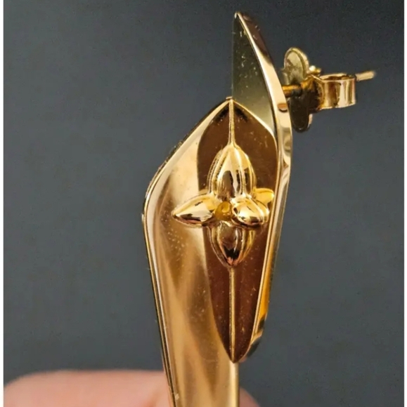 Auth LOUIS VUITTON Filigram earrings/ Gorgeous 😍 - Picture 2 of 9